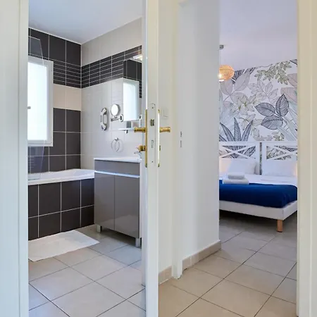 Cote Fleurie Cosy Norman Balcony & Parking Apartment *