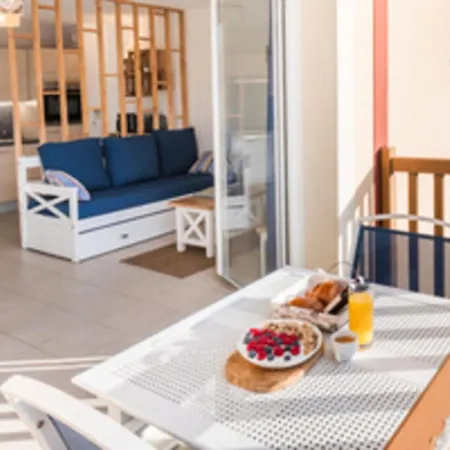 Apartment Cote Fleurie Cosy Norman Balcony & Parking Saint-Arnoult (Calvados)